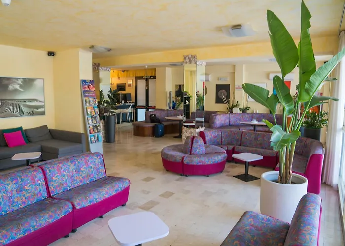 Singapore Hotel 3*