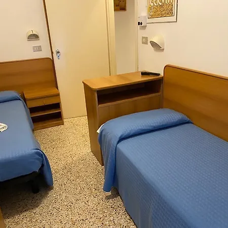 Singapore 3* Milano Marittima